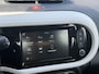 Renault Twingo Z.E. R80 E-Tech Equilibre 22 kWh / Accu SOH 95% / Navigatie via Apple Carplay & Android Auto / Airco / Clima / Elektr. Ramen / Hoogte Verstelbare Stoel / DAB /
