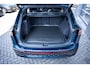 Volkswagen Tayron R-Line Edition | 'App-Connect' draadloze smartphone integratie | Automatische afstandsregeling (Adaptive Cruise Control) | Buitenspiegels elektrisch instel-, verwarm- en inklapbaar