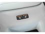 Volvo XC60 T6 Automaat Plug-in hybrid AWD Plus Dark | Elektrisch wegklapbare trekhaak | Panoramadak | Premium audio by Harman Kardon | Verwarmbare voorstoelen, achterbank en stuurverwarming | 4-seizoenenbanden | Adaptive cruise control | 360° parkeercamera |