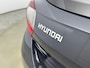 Hyundai i10 1.0 Premium | 15'' LMV | Stoelverwarming & Stuurverwarming | Cruise | Camera | Navi & Carplay/Android |