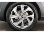 Kia Stonic 1.0 T-GDi MHEV GT-Line Stoel-Stuurverwarming Apple CarPlay Achteruitrijcamera