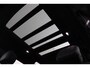 Land Rover Defender 2.0 P300e 110 X | FACELIFT | Explorer Pack | ClearSight | Meridian Surround | Trekhaak | Luchtvering | Koelbox | Panoramadak