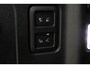 Land Rover Defender 2.0 P300e 110 X | FACELIFT | Explorer Pack | ClearSight | Meridian Surround | Trekhaak | Luchtvering | Koelbox | Panoramadak