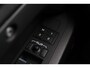 Land Rover Defender 2.0 P300e 110 X | FACELIFT | Explorer Pack | ClearSight | Meridian Surround | Trekhaak | Luchtvering | Koelbox | Panoramadak