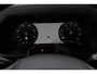 Land Rover Defender 2.0 P300e 110 X | FACELIFT | Explorer Pack | ClearSight | Meridian Surround | Trekhaak | Luchtvering | Koelbox | Panoramadak