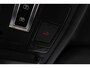 Land Rover Defender 2.0 P300e 110 X | FACELIFT | Explorer Pack | ClearSight | Meridian Surround | Trekhaak | Luchtvering | Koelbox | Panoramadak