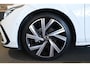 Volkswagen Golf 8 1.5 eTSI 2x R-Line 150PK DSG Led Navi ACC Kessy HuD H&K