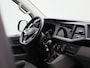 Volkswagen Transporter 2.0 TDI L1H1 150 PK Automaat | Trekhaak | Parkeerhulp voor + achter | Camera | Bijrijdersbank | Cruise Control | Multifunctioneel stuur | Radio | Navigatie |