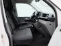 Volkswagen Transporter 2.0 TDI L1H1 150 PK Automaat | Trekhaak | Parkeerhulp voor + achter | Camera | Bijrijdersbank | Cruise Control | Multifunctioneel stuur | Radio | Navigatie |