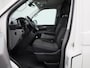 Volkswagen Transporter 2.0 TDI L1H1 150 PK Automaat | Trekhaak | Parkeerhulp voor + achter | Camera | Bijrijdersbank | Cruise Control | Multifunctioneel stuur | Radio | Navigatie |