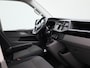 Volkswagen Transporter 2.0 TDI L1H1 150 PK Automaat | Trekhaak | Parkeerhulp voor + achter | Camera | Bijrijdersbank | Cruise Control | Multifunctioneel stuur | Radio | Navigatie |