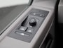 Volkswagen Transporter 2.0 TDI L1H1 150 PK Automaat | Trekhaak | Parkeerhulp voor + achter | Camera | Bijrijdersbank | Cruise Control | Multifunctioneel stuur | Radio | Navigatie |