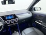Mercedes-Benz EQA 250 Luxury Business Solution 67 kWh Accu | Sfeerverlichting | Dodehoek Assistentie | Stoelverwarming Voor | Achteruitrij Camera | DAB+ Radio