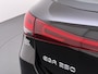 Mercedes-Benz EQA 250 Luxury Business Solution 67 kWh Accu | Sfeerverlichting | Dodehoek Assistentie | Stoelverwarming Voor | Achteruitrij Camera | DAB+ Radio