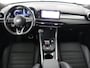 Alfa Romeo Tonale 1.5T Hybrid Veloce | 360 Camera | Stoel ventilatie | Stoel/stuur verwarming | Carplay | Matrix LED | Digital cockpit | Keyless | Adaptive cruise | Elektrische stoelen | Leder | Parkeerhulp | Elektrische kofferbak | Climate control
