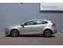 Volvo V40 T2 Automaat Nordic+ | Full LED koplampen | Bluetooth telefoonvoorbereiding | Standkachel | Cruise Control | Stoelverwarming voorzijde | Trekhaak
