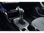 Peugeot 2008 1.2 Turbo 100pk Allure | LichtMetalen Velgen 17inch | Cruise Control | Parkeersensoren rondom | DAB + radio