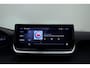 Peugeot 2008 1.2 Turbo 100pk Allure | LichtMetalen Velgen 17inch | Cruise Control | Parkeersensoren rondom | DAB + radio