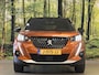 Peugeot 2008 1.2 PureTech GT | 155 PK! | D-Riem Vervangen | Apple Carplay | Android Auto | Panoramadak | Lane Assist | Dodehoeksensor | Adaptieve Cruise Control | Stoelverwarming | Focal Sound | DAB | Sfeerverlichting |