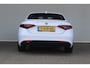 Alfa Romeo Giulia 2.0T | 19` lichtmetalen velgen | Climate control | Keyless start | Cruise control