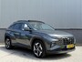 Hyundai Tucson 1.6 T-GDI HEV Premium Sky | 360° Camera | Trekhaak (1.650kg) | Adaptive Cruise Control | Schuif-/Kantel Dak | Elektrisch Verstelbare Stoelen (Memory Bestuurder) |