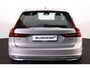 Volvo V90 T6 Recharge AWD Plus Bright - IntelliSafe Assist & Surround - 360º Camera - Harman/Kardon audio - Adaptieve LED koplampen - Verwarmde voorstoelen & stuur - Parkeersensoren voor & achter - Elektr. bedienb. voorstoelen met geheugen - 19' LMV