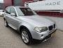 BMW X3 2.0i Executive // Clima // 4X4 // PDC // Trk.HK