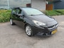 Opel Corsa 1.4 90PK Favourite+ met Airco, Navigatie, Carplay, Trekhaak, 16" LMV etc. incl. 12 maanden BOVAG-garantie