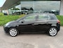 Opel Corsa 1.4 90PK Favourite+ met Airco, Navigatie, Carplay, Trekhaak, 16" LMV etc. incl. 12 maanden BOVAG-garantie