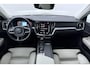 Volvo V60 T5 Momentum Pro | ACC | Panoramadak | Head-Up | Trekhaak | Camera | BLIS | Keyless | Stoel+Stuurverwarming