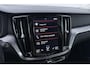 Volvo V60 T5 Momentum Pro | ACC | Panoramadak | Head-Up | Trekhaak | Camera | BLIS | Keyless | Stoel+Stuurverwarming