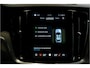 Volvo V60 2.0 T6 AWD 293kW/399pk Aut8 Plug-in hybrid Long Range Plus Bright PANORAMADAK + ADAPT.CRUISE + PILOT ASSIST + SPORTSTOELEN + EL.TREKHAAK + STOELVERWARMING V&A + STUURVERWARMING + ACHTERUITRIJCAMERA + BLIS + LANE ASSIST + LEER + PARKSENSOREN + 18" LM-VELGE