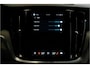 Volvo V60 2.0 T6 AWD 293kW/399pk Aut8 Plug-in hybrid Long Range Plus Bright PANORAMADAK + ADAPT.CRUISE + PILOT ASSIST + SPORTSTOELEN + EL.TREKHAAK + STOELVERWARMING V&A + STUURVERWARMING + ACHTERUITRIJCAMERA + BLIS + LANE ASSIST + LEER + PARKSENSOREN + 18" LM-VELGE
