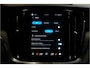Volvo V60 2.0 T6 AWD 293kW/399pk Aut8 Plug-in hybrid Long Range Plus Bright PANORAMADAK + ADAPT.CRUISE + PILOT ASSIST + SPORTSTOELEN + EL.TREKHAAK + STOELVERWARMING V&A + STUURVERWARMING + ACHTERUITRIJCAMERA + BLIS + LANE ASSIST + LEER + PARKSENSOREN + 18" LM-VELGE