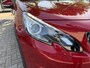 Peugeot 2008 1.2 Turbo 110 pk Allure Uitvoering | Vol-Automaat | Full Map Navigatie | Panoramadak | Parkeersensoren | Apple Carplay | 16'' lm-velgen met 4-Seizoen Banden | Trekhaak 1250KG | Climate Control.