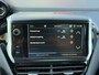 Peugeot 2008 1.2 Turbo 110 pk Allure Uitvoering | Vol-Automaat | Full Map Navigatie | Panoramadak | Parkeersensoren | Apple Carplay | 16'' lm-velgen met 4-Seizoen Banden | Trekhaak 1250KG | Climate Control.