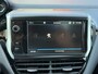 Peugeot 2008 1.2 Turbo 110 pk Allure Uitvoering | Vol-Automaat | Full Map Navigatie | Panoramadak | Parkeersensoren | Apple Carplay | 16'' lm-velgen met 4-Seizoen Banden | Trekhaak 1250KG | Climate Control.