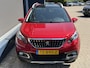 Peugeot 2008 1.2 Turbo 110 pk Allure Uitvoering | Vol-Automaat | Full Map Navigatie | Panoramadak | Parkeersensoren | Apple Carplay | 16'' lm-velgen met 4-Seizoen Banden | Trekhaak 1250KG | Climate Control.