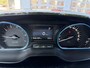 Peugeot 2008 1.2 Turbo 110 pk Allure Uitvoering | Vol-Automaat | Full Map Navigatie | Panoramadak | Parkeersensoren | Apple Carplay | 16'' lm-velgen met 4-Seizoen Banden | Trekhaak 1250KG | Climate Control.