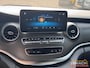 Mercedes-Benz V-klasse V250 Night black editie - L2H1 - Zilvergrijs - Trekhaak - MBUX - Dubbele schuifdeur - BPM vrij - Achterklep - Camera - Euro 6 - Leder -