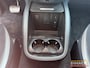Mercedes-Benz V-klasse V250 Night black editie - L2H1 - Zilvergrijs - Trekhaak - MBUX - Dubbele schuifdeur - BPM vrij - Achterklep - Camera - Euro 6 - Leder -