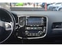 Mitsubishi Outlander 2.0 PHEV instyle | Navigatie | Leer | Stoelverwarming | Schuifkantel Dak | Elek Stoelen | Achteruitrij Camera | NL auto!! |