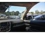 Mitsubishi Outlander 2.0 PHEV instyle | Navigatie | Leer | Stoelverwarming | Schuifkantel Dak | Elek Stoelen | Achteruitrij Camera | NL auto!! |
