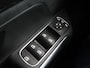Mercedes-Benz GLA 180 Business Solution AMG | Panoramaschuifdak | Premium Plus | Trekhaak | Nightpakket | Achteruitrijcamera | Stoelverwarming voor |