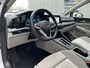 Volkswagen Golf 1.5 eTSI Style / Navigatie / App connect / Memory seat / Camera / Parkeersensoren V+A /