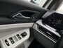 Volkswagen Golf 1.5 eTSI Style / Navigatie / App connect / Memory seat / Camera / Parkeersensoren V+A /