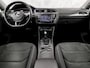 Volkswagen Tiguan 2.0 TSI 4Motion R-Line Sport 179Pk Automaat (VIRTUAL COCKPIT, NAVIGATIE, CLIMATE, GETINT GLAS, SPORTSTOELEN, PARKEERSENSOREN, ADAPTIVE CRUISE, NIEUWSTAAT)