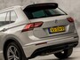 Volkswagen Tiguan 2.0 TSI 4Motion R-Line Sport 179Pk Automaat (VIRTUAL COCKPIT, NAVIGATIE, CLIMATE, GETINT GLAS, SPORTSTOELEN, PARKEERSENSOREN, ADAPTIVE CRUISE, NIEUWSTAAT)