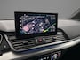 Audi Q5 50 TFSI e 300 PK quattro S edition Competition | 20-Inch | Zwart-Optiek | Tour-Pack | Matrix | Sportplus-Stoel | Elek.verstl-Stoelen | Ambient-Light | Privacy-Glas |