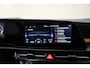 Kia Niro EV e-Niro DynamicLine 64.8 kWh 3-fase [ Navi Adapt.cruise Apple / Android Camera Stoel-en stuurverwarming ]